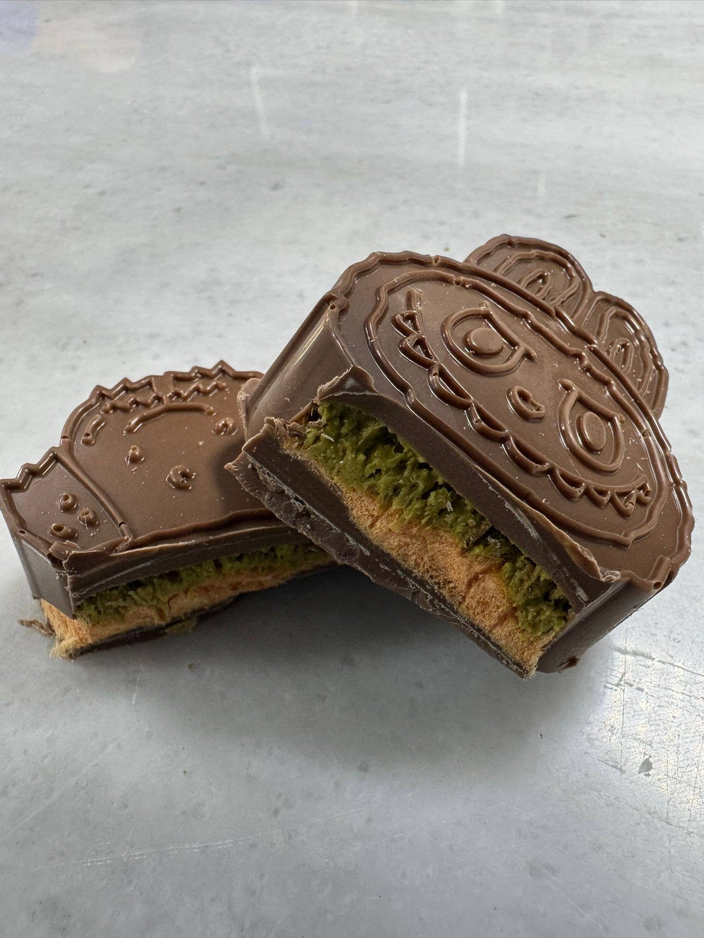 *** Labubu Halloween Angel Hair Pumpkin Dubai Chocolate Bar