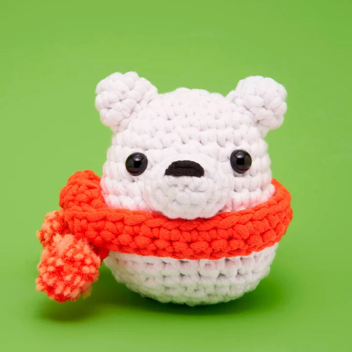 Lola Loca the Polar Bear Woobles Crochet Kit