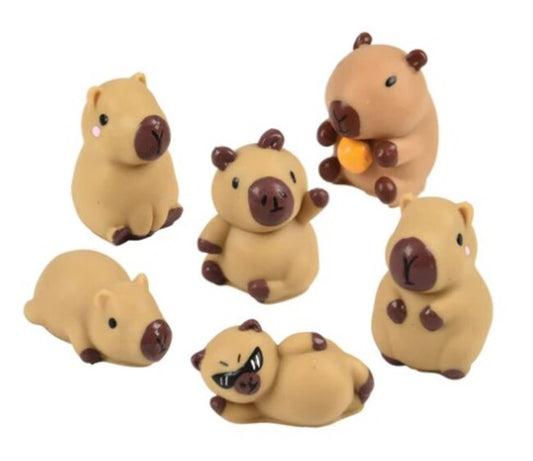 *** Mini Squishy Capybar